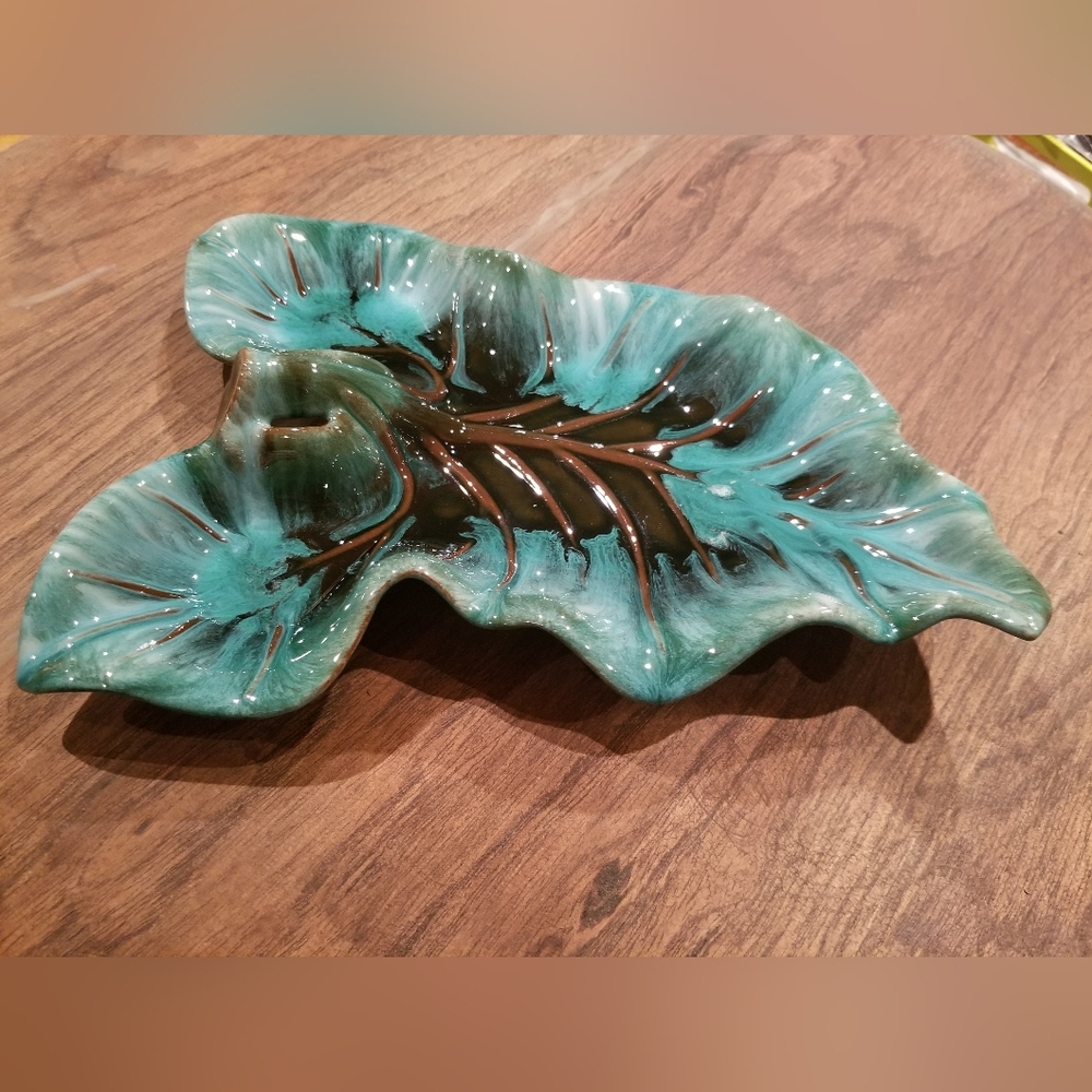 Blue Mountain Pottery Large Leaf